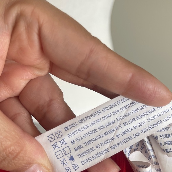 Red Women's Windbreaker Jacket Size M - Picture 6 of 6